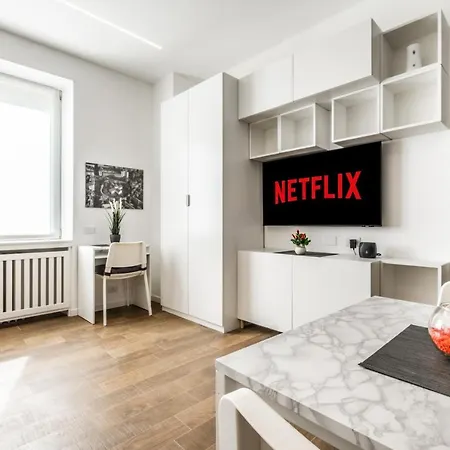 Apartamento Life House-red San Siro & Duomo