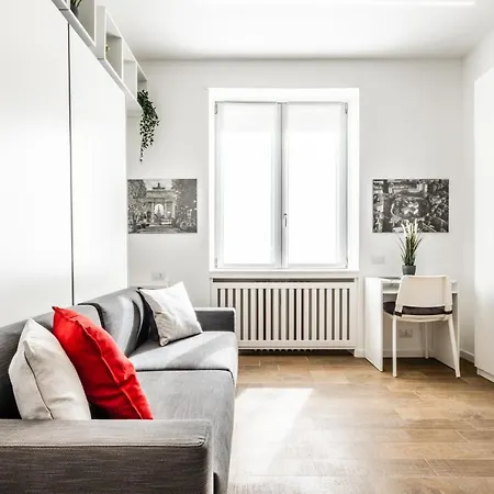 Apartamento Life House-red San Siro & Duomo