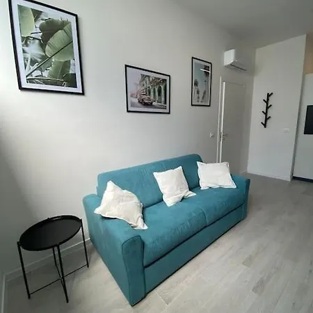 Urban Flat In - 2026 Renovated