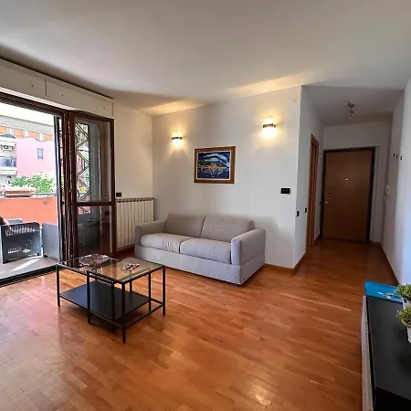 Bwr - Bilocale Con Terrazzo, Via Gonin * Μιλάνο