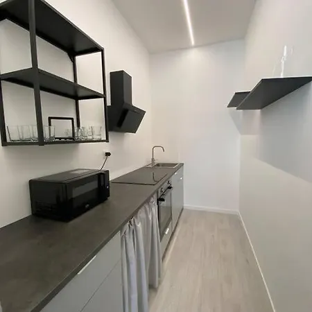 Your Urban Flat In *