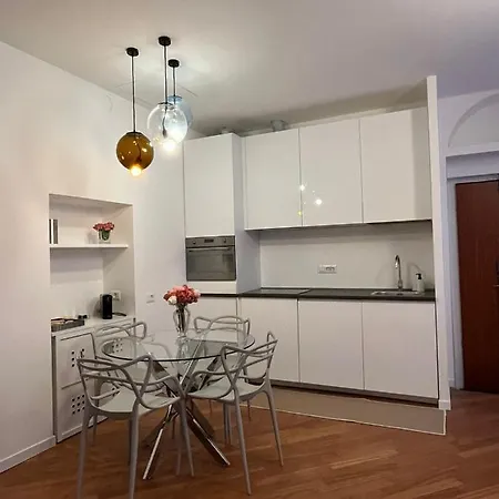 Апартаменты Casa Vercelli Delizioso Bilocale Moderno Nella Vecchia *