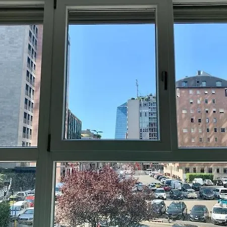 Splendido Bilocale In Zona Милан