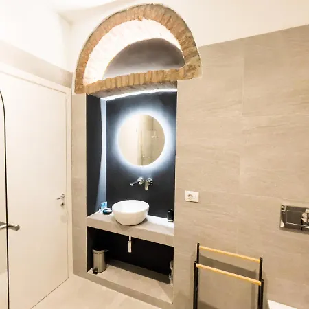 Easylife - - Palazzi 19 - Porta Venezia * Milaan