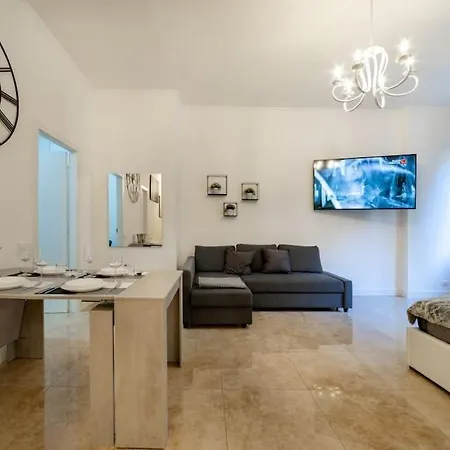 San Babila - Luxury Milanese Apartament Mediolan