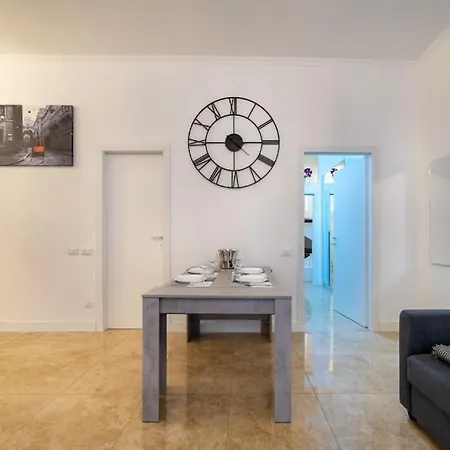 San Babila - Luxury Milanese Apartmán Milán