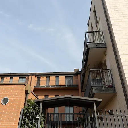 Salomone - Mecenate District Apartman *