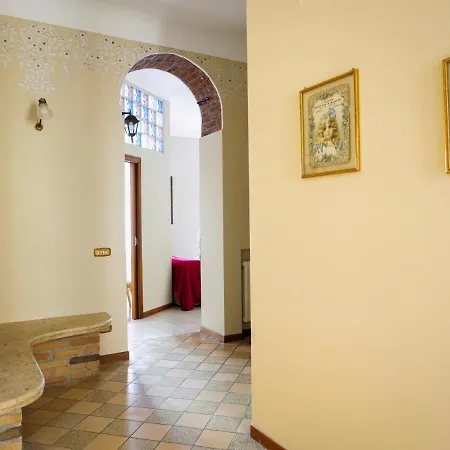 Wonderful Downtown Apartment-hd Netflix, King-size Bed, Two Minutes' Walk From Metro Daire Milano