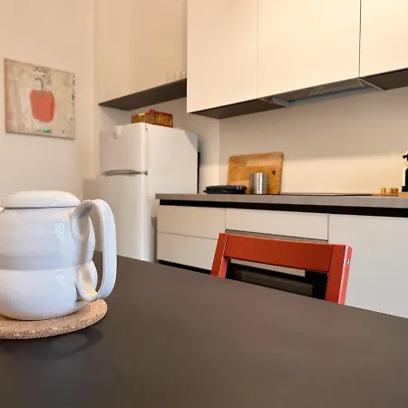 Orea Spiti - Drawings In Teodosio Apartament