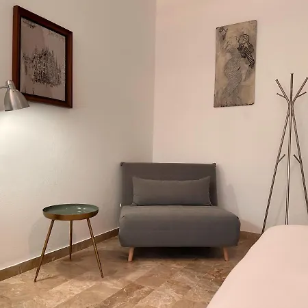 Orea Spiti - Drawings In Teodosio Apartament