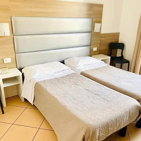 Siro Ξενοδοχείο 2*