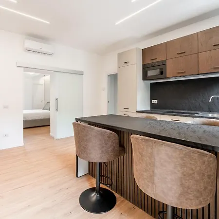 Bilocale Moderno - Center *