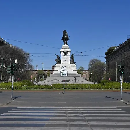 Le Guglie In Piazza Castello - Centro Storico 밀라노