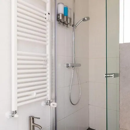 La Casa Colorata - Flats In - Bocconi Διαμέρισμα *