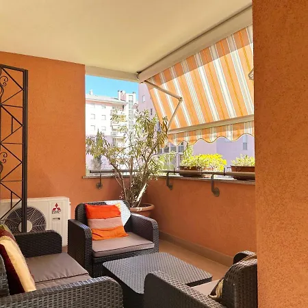 Bwr - Bilocale Con Terrazzo, Via Gonin Διαμέρισμα