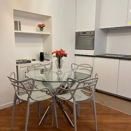 Апартаменты Casa Vercelli Delizioso Bilocale Moderno Nella Vecchia *