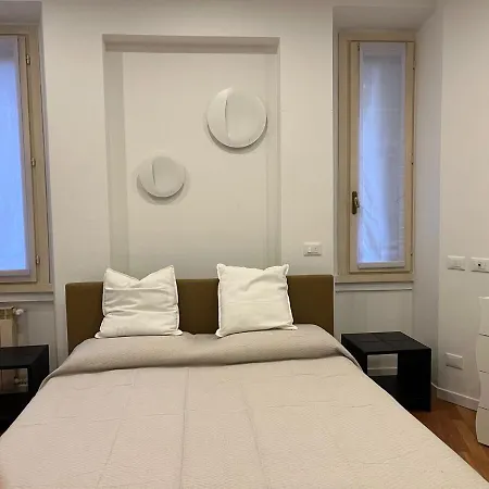 Casa Vercelli Delizioso Bilocale Moderno Nella Vecchia