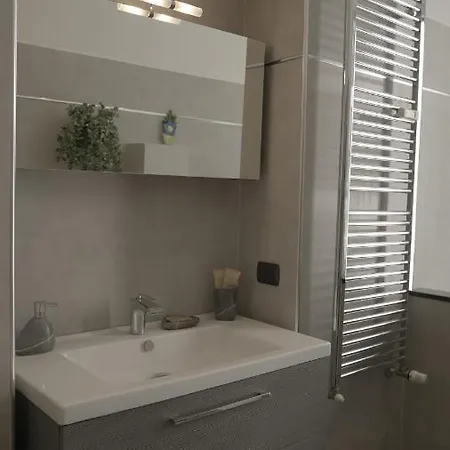 Apartment ****buenos Aires Luxury -5 Min. Duomo Milan