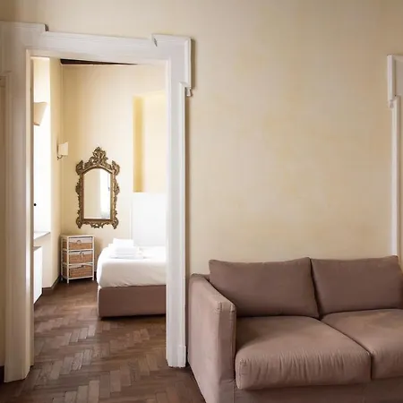 Apartment Youhosty - Ugo Bassi Milan