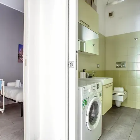Joivy Cosy Flat Near Mirabello Apartman *