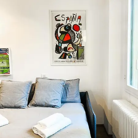 Apartment The Mundial - Bosco Verticale View