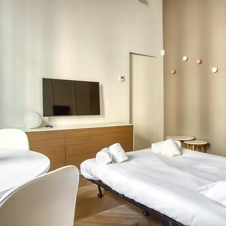 Joivy Exceptional Near Sforzesco Castle מילאנו