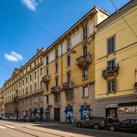 Farini Charme Milan