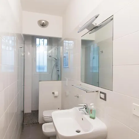Stilysh Near Metro And Fiera Mico Apartamento