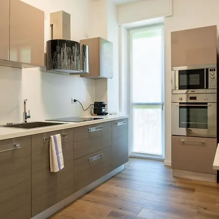 Apartman 15min Metro Duomo - Rho Fiera - Skyscraper Kitchen Milánó