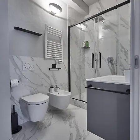 Luxury - Centre * Milan