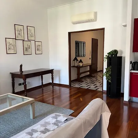 アパート Rebecca's Collection: Repubblica ミラノ