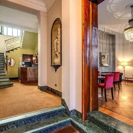 Apollo Hotel