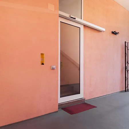 Apartment Elegant Flat In Milan, Wi-fi E Netflix!