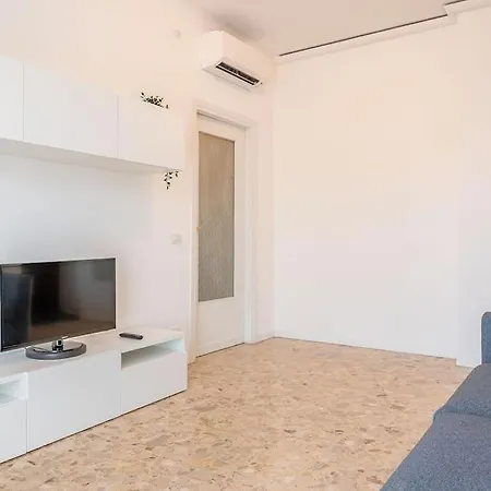 Guest Planet - Intero M1 Gambara * Milano