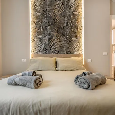 Duomo A 10 Minuti - Self Check In Metro A 3 Minuti A Piedi Apartment Milan