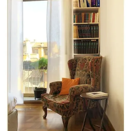 شقة Elegant San Babila ,5 Minutes From Duomo ميلان