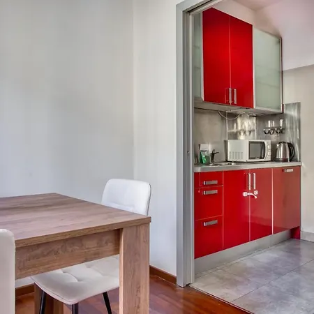 公寓 Joivy Tasteful Flat With Balcony *