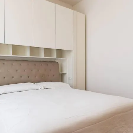 Appartement Bilocale Vista Sul Duomo Di Milaan