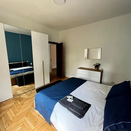 Apartment The Bright Place: Wide And Modern In *