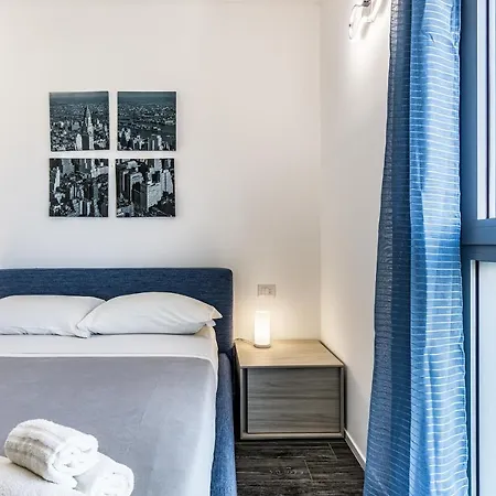 Appartement San Siro Con Garage Privato Milaan