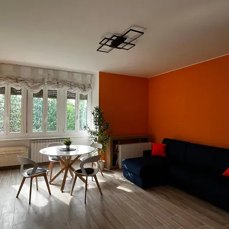 The Bright Place: Wide And Modern In Appartement