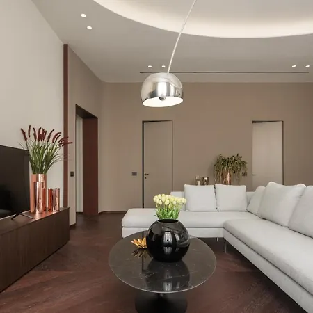 Sant'ambrogio Luxury R&r 公寓