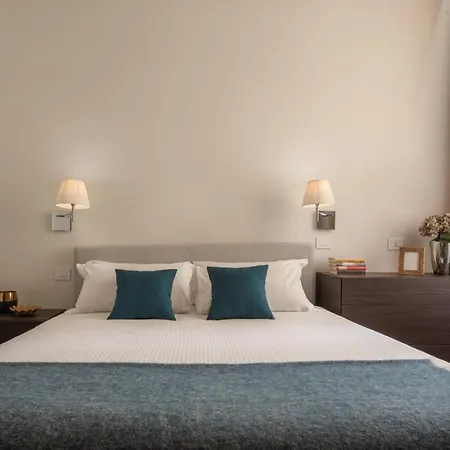 Апартаменты Sant'ambrogio Luxury R&r