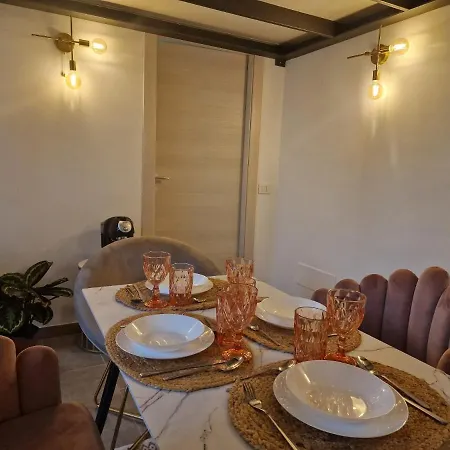 Apartament Regina In Porta Romana 2 - Sky Tv, Wifi E Breakfast Box Mediolan