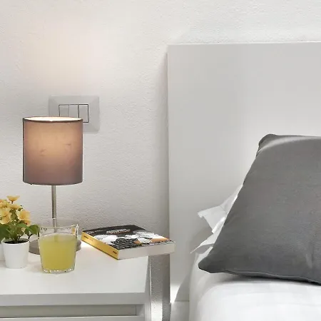 I Host - Pericle 9 Apartment *