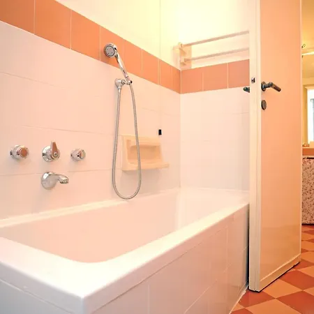 Ivy House In The Heart Of *