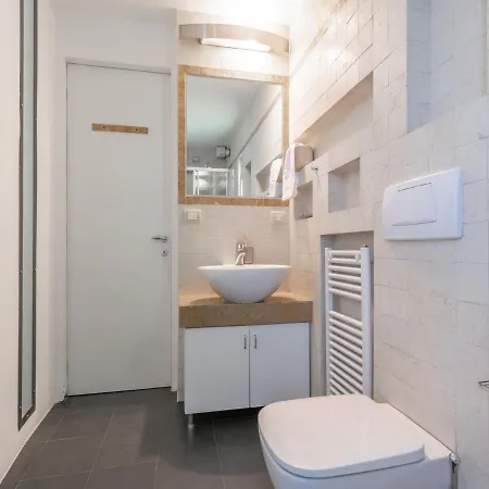 Apartament The Rent - Modern Two-bedroom Near Navigli *