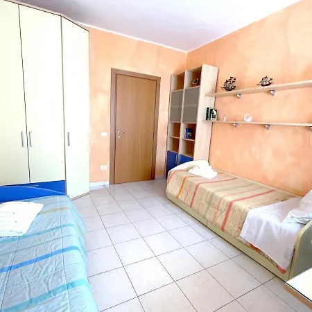 Accomodo Mib28 Bivano Navigli Апартаменты *