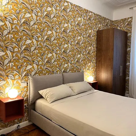 Apartment I Host - Jommelli 12