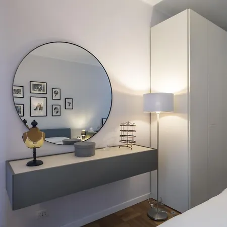 Apartment Easylife - Elegante E Chic Dimora Con Balcone